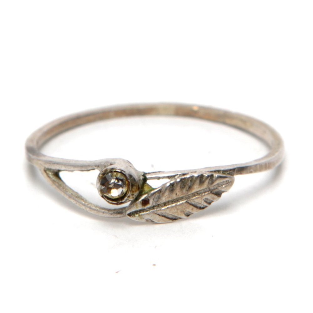 Vintage Silver Curved Leaf Ring Gem Stone Delicate Cubic Zirconia Diamond Dainty